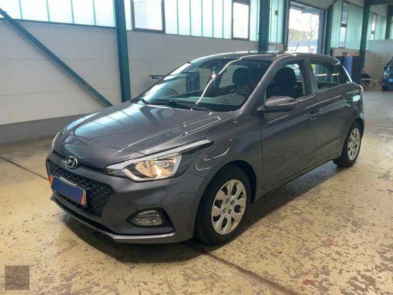 Slika vozila HYUNDAI i20
