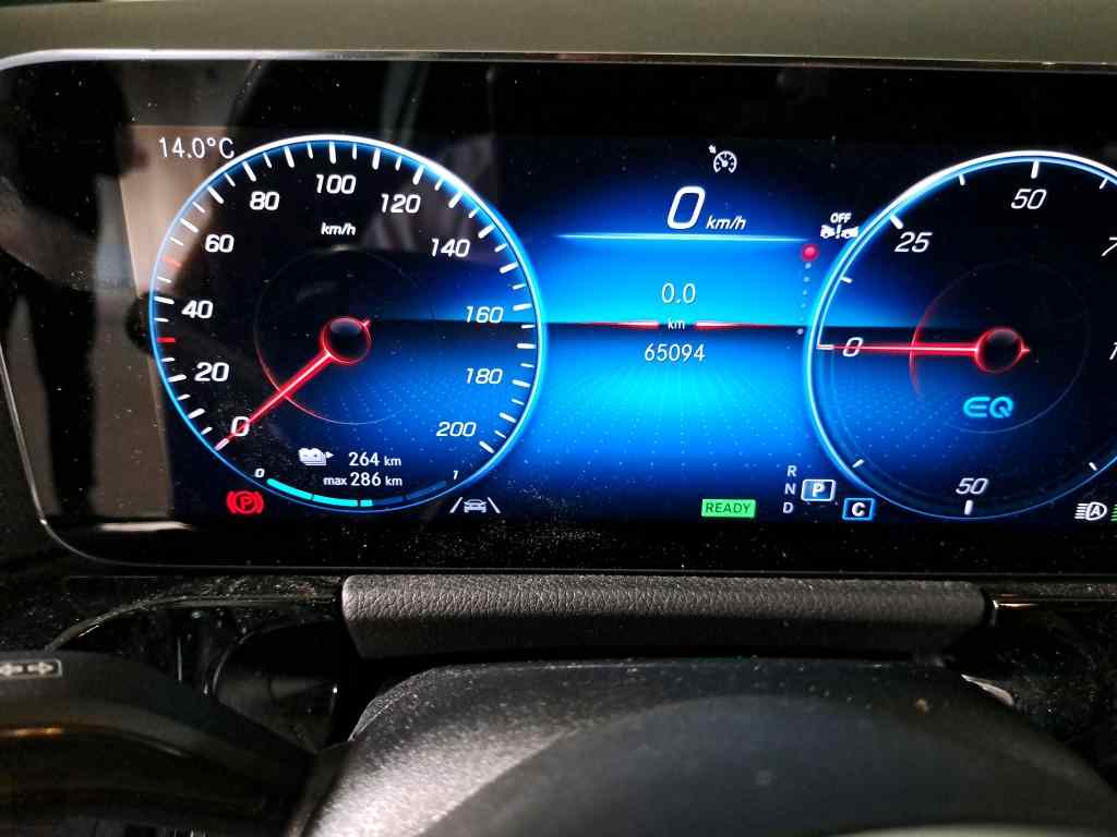 Slika vozila MERCEDES-BENZ EQA