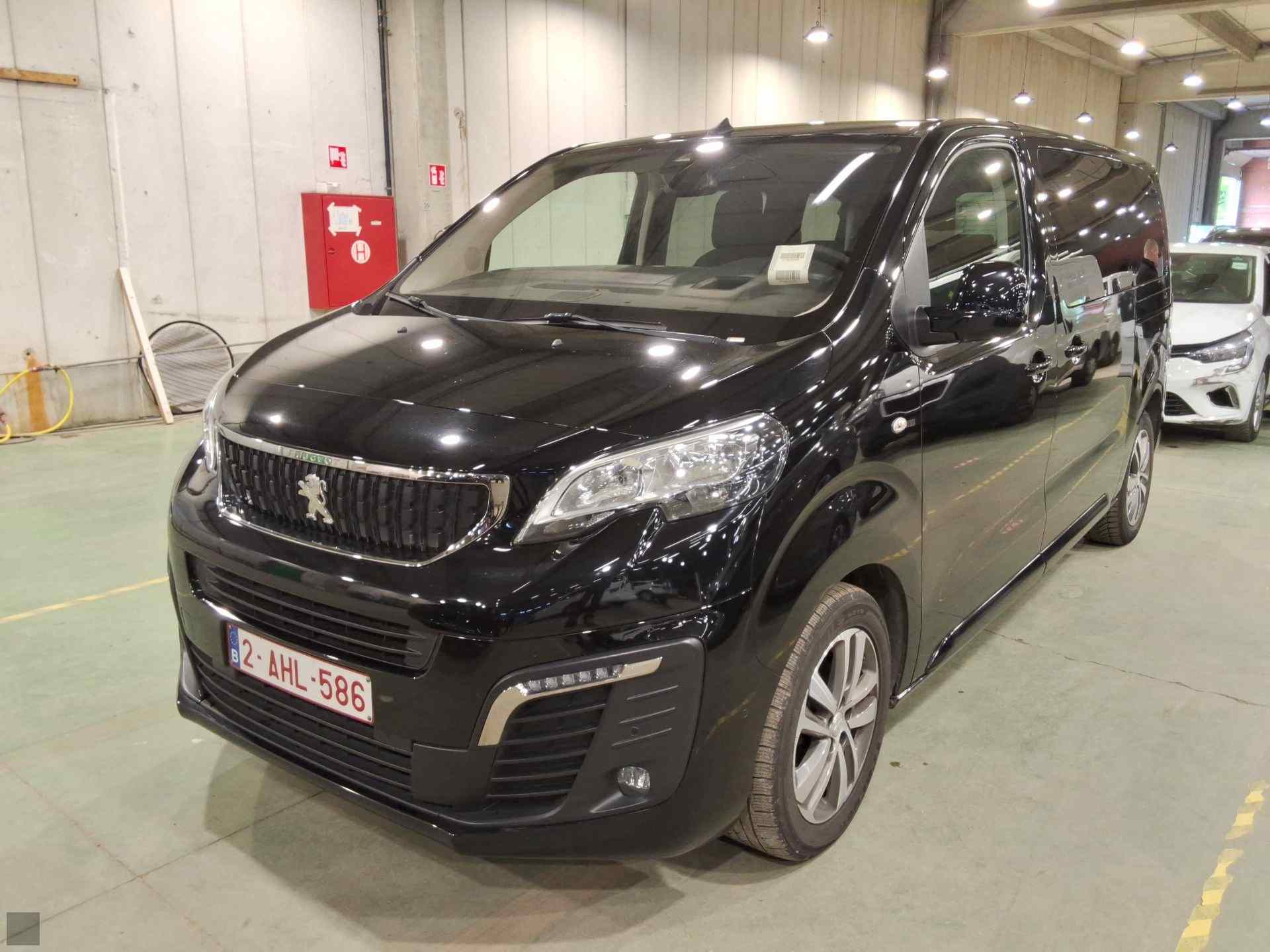 Slika vozila PEUGEOT Traveller