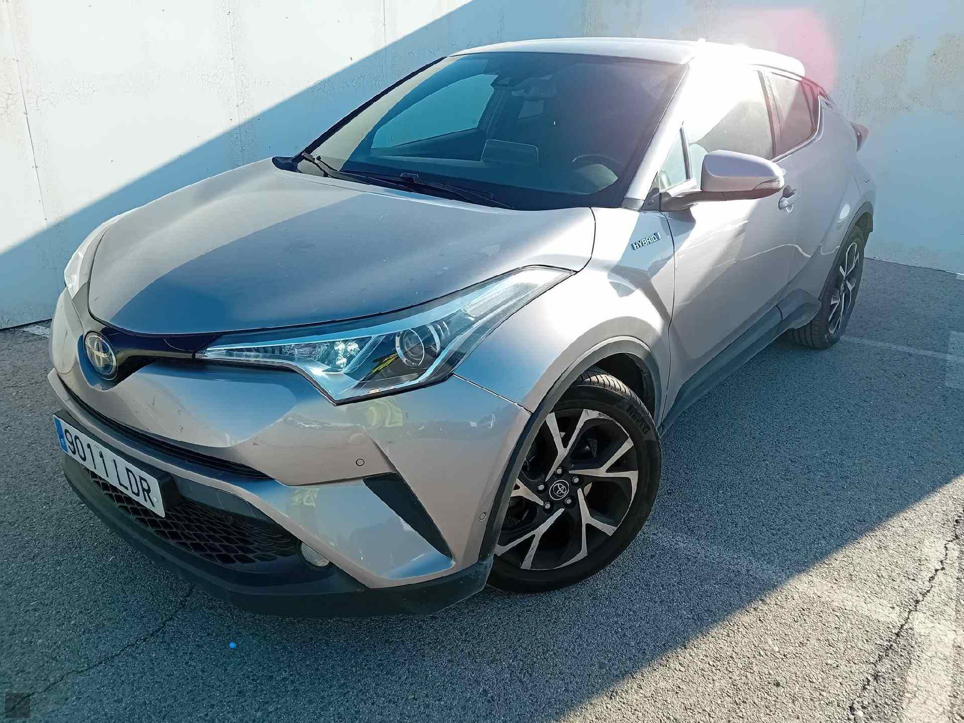 Slika vozila TOYOTA C-HR