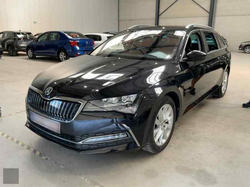 Slika vozila &Scaron;KODA Superb