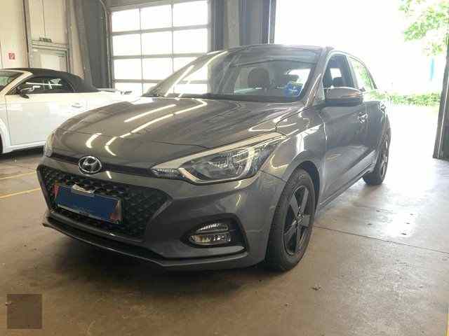 Slika vozila HYUNDAI i20