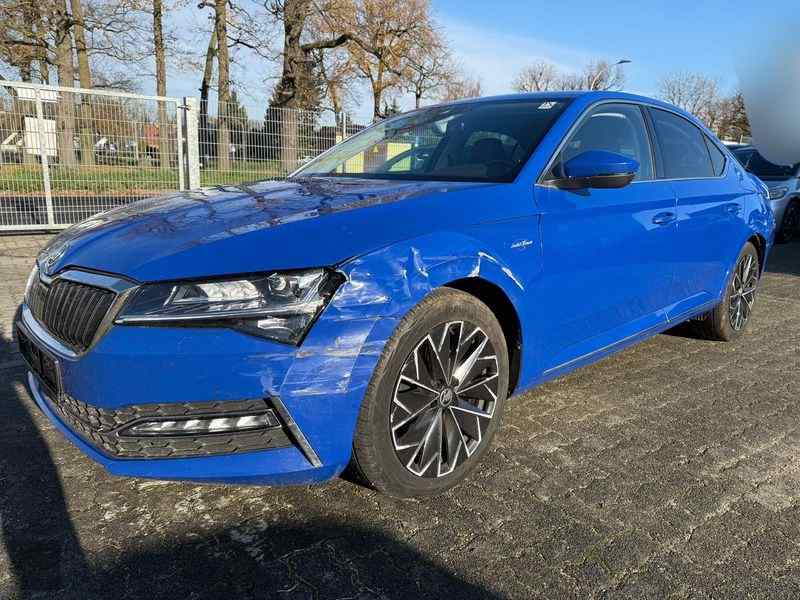 Slika vozila &Scaron;KODA Superb