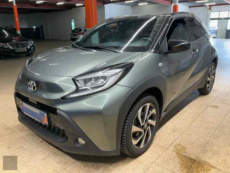 Slika vozila TOYOTA Aygo X