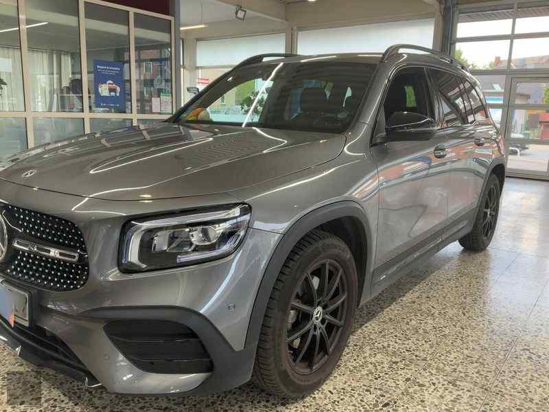 Slika vozila MERCEDES-BENZ GLB-Class