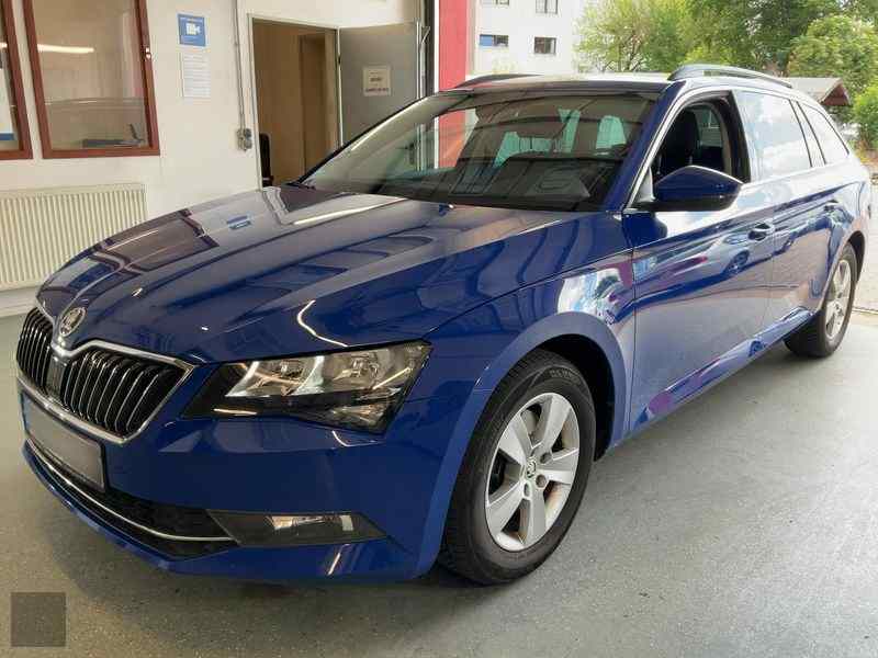 Slika vozila &Scaron;KODA Superb