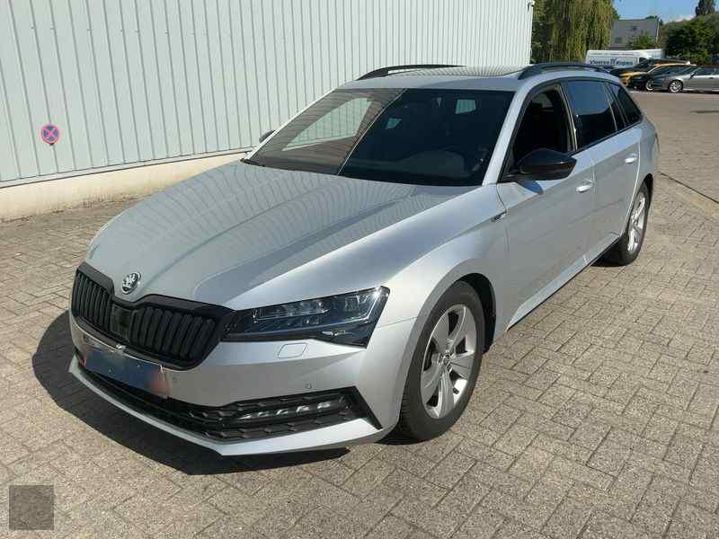 Slika vozila &Scaron;KODA Superb