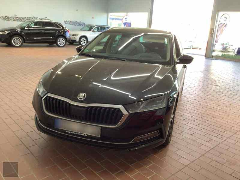 Slika vozila &Scaron;KODA Octavia