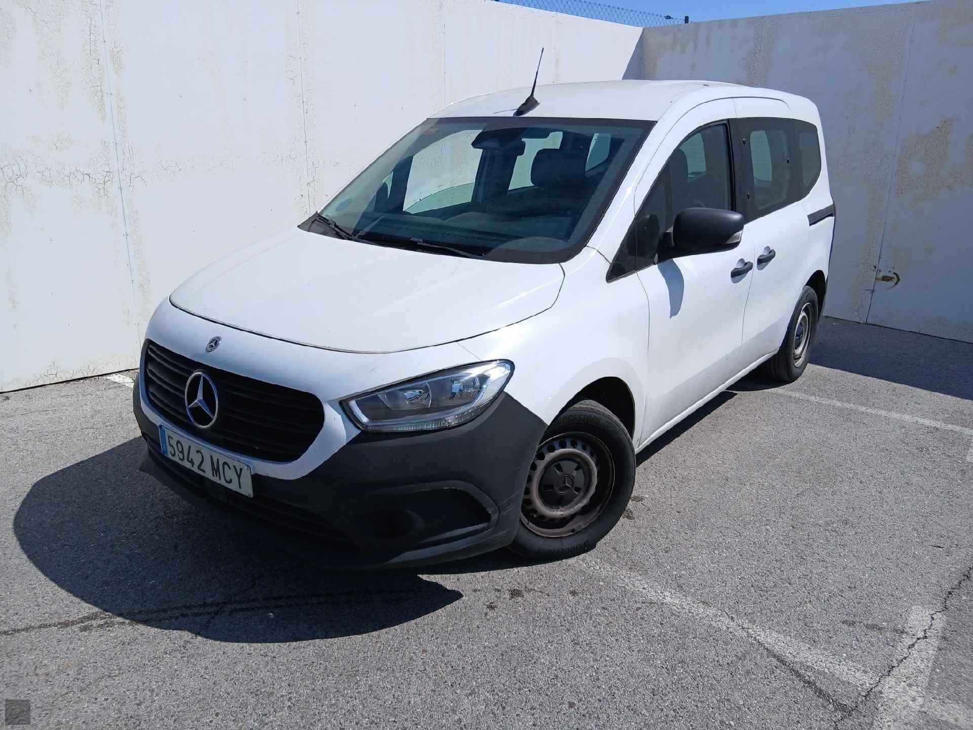 Slika vozila MERCEDES-BENZ T-Class