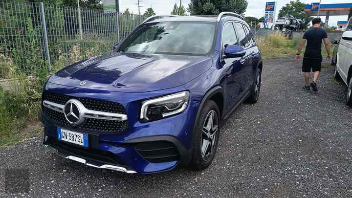 Slika vozila MERCEDES-BENZ GLB-Class