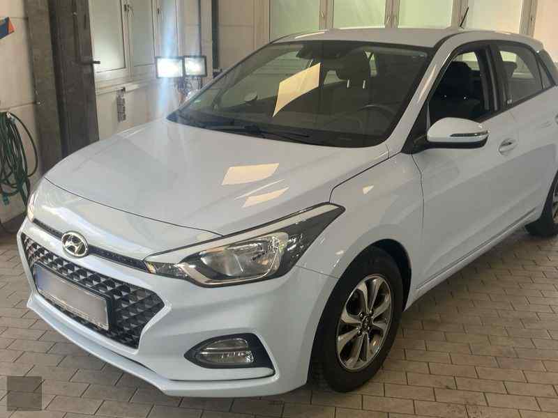 Slika vozila HYUNDAI i20