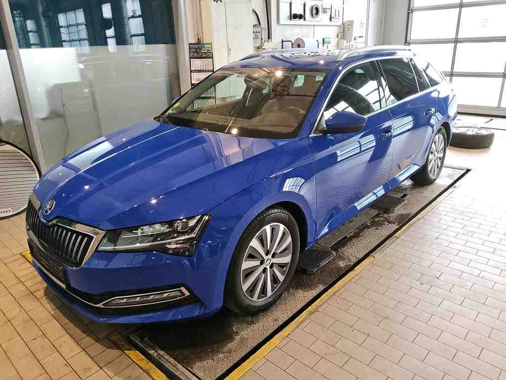 Slika vozila &Scaron;KODA Superb