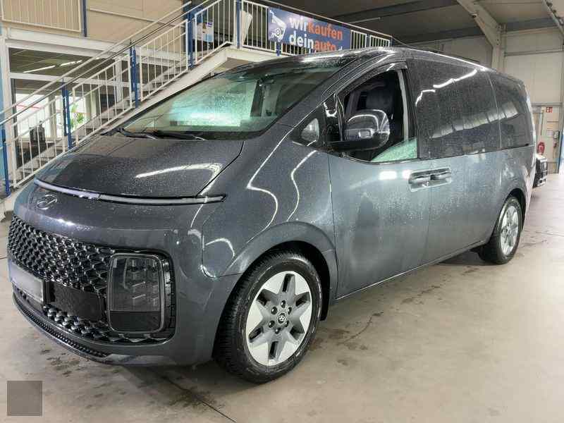 Slika vozila HYUNDAI Staria