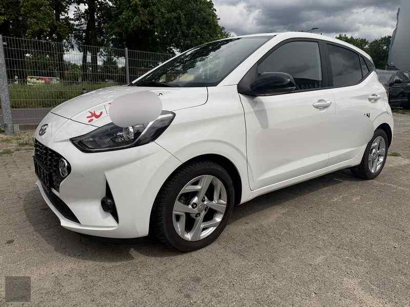 Slika vozila HYUNDAI i10