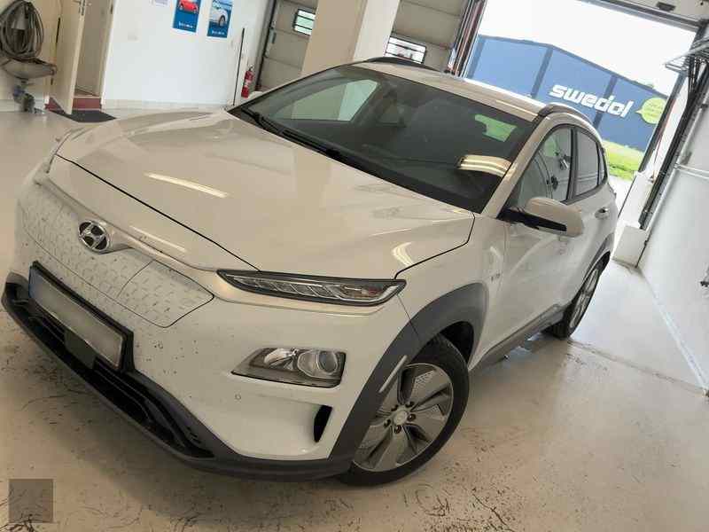 Slika vozila HYUNDAI KONA