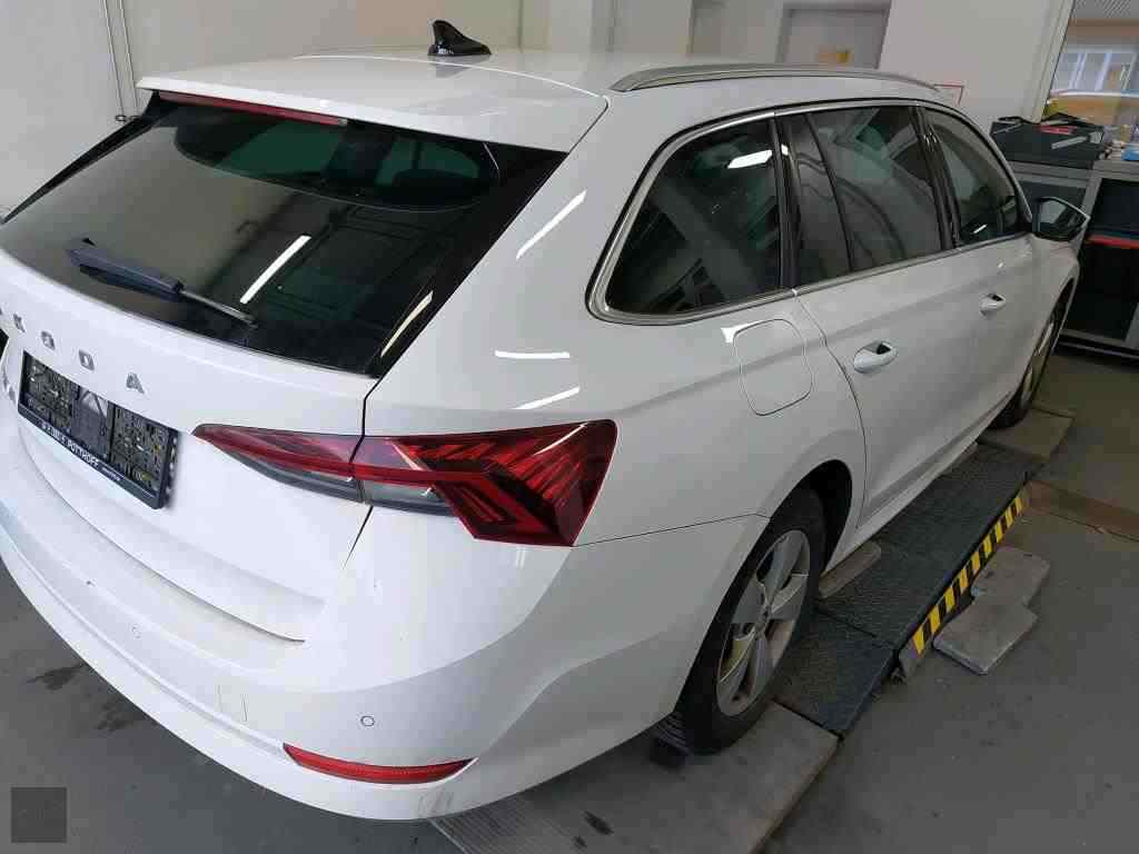 Slika vozila &Scaron;KODA Octavia