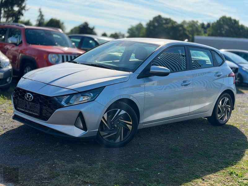 Slika vozila HYUNDAI i20