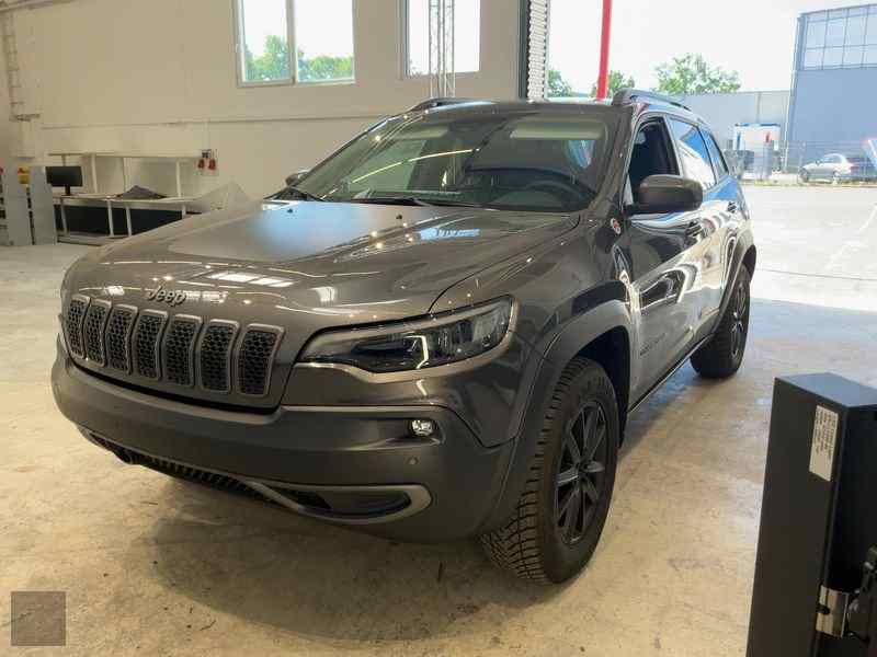 Slika vozila JEEP Cherokee