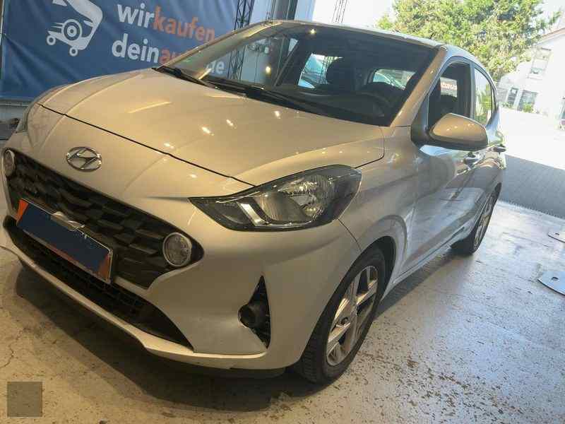 Slika vozila HYUNDAI i10