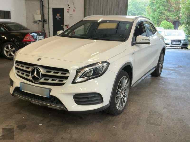 Slika vozila MERCEDES-BENZ GLA-Class