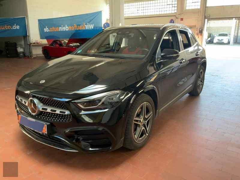 Slika vozila MERCEDES-BENZ GLA-Class