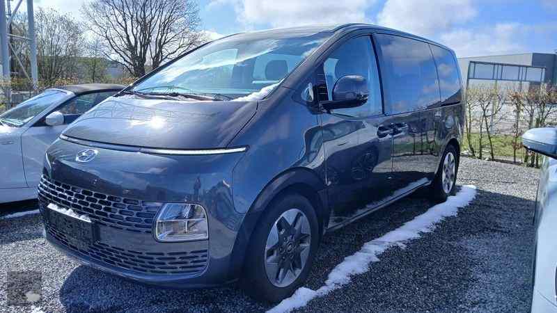 Slika vozila HYUNDAI Staria