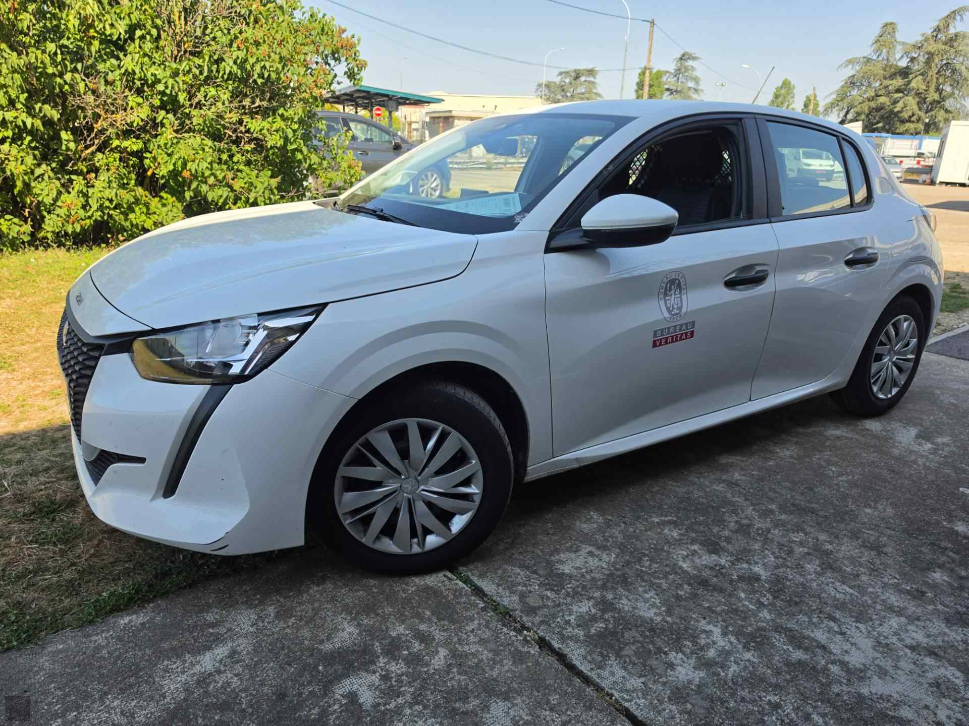 Slika vozila PEUGEOT 208