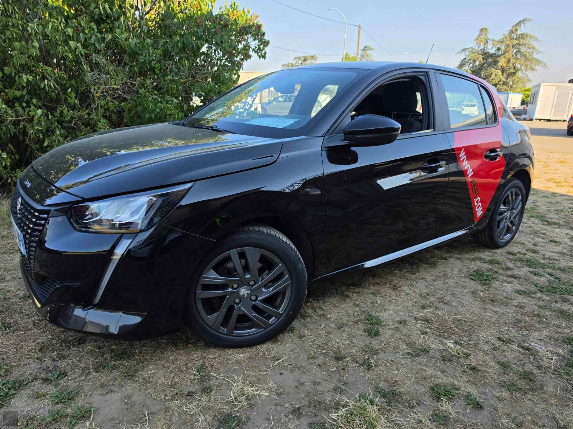 Slika vozila PEUGEOT 208