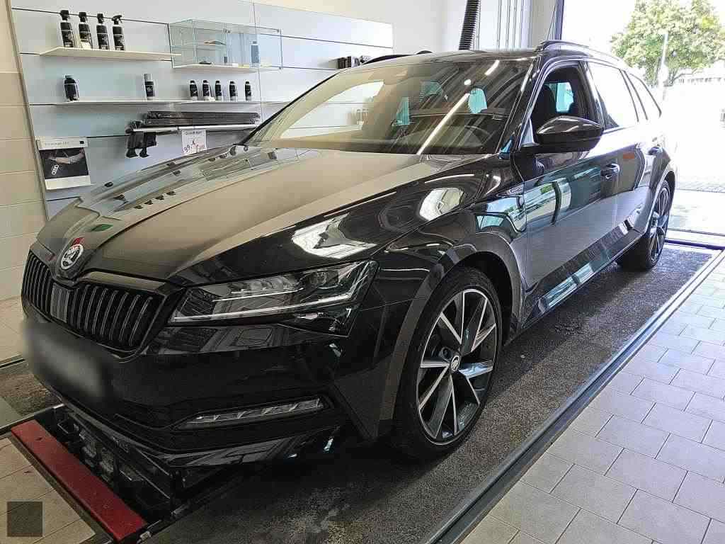 Slika vozila &Scaron;KODA Superb