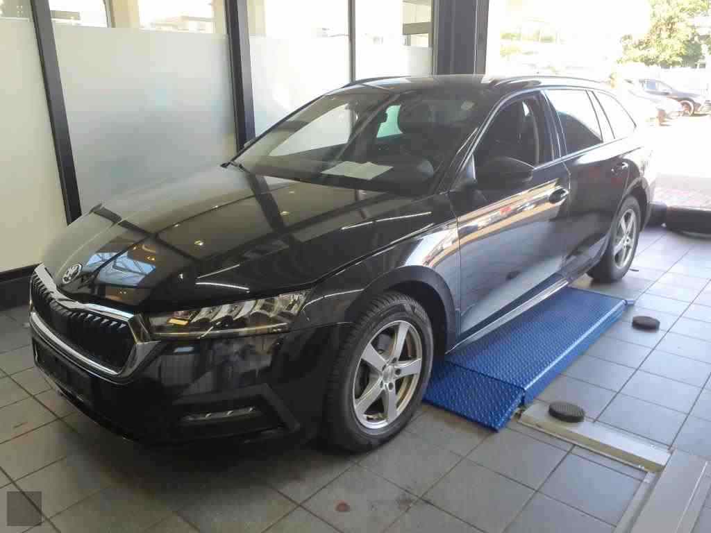 Slika vozila &Scaron;KODA Octavia