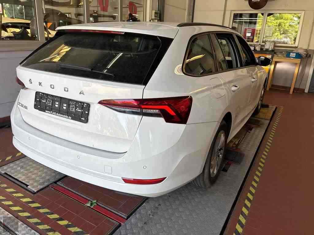 Slika vozila &Scaron;KODA Octavia