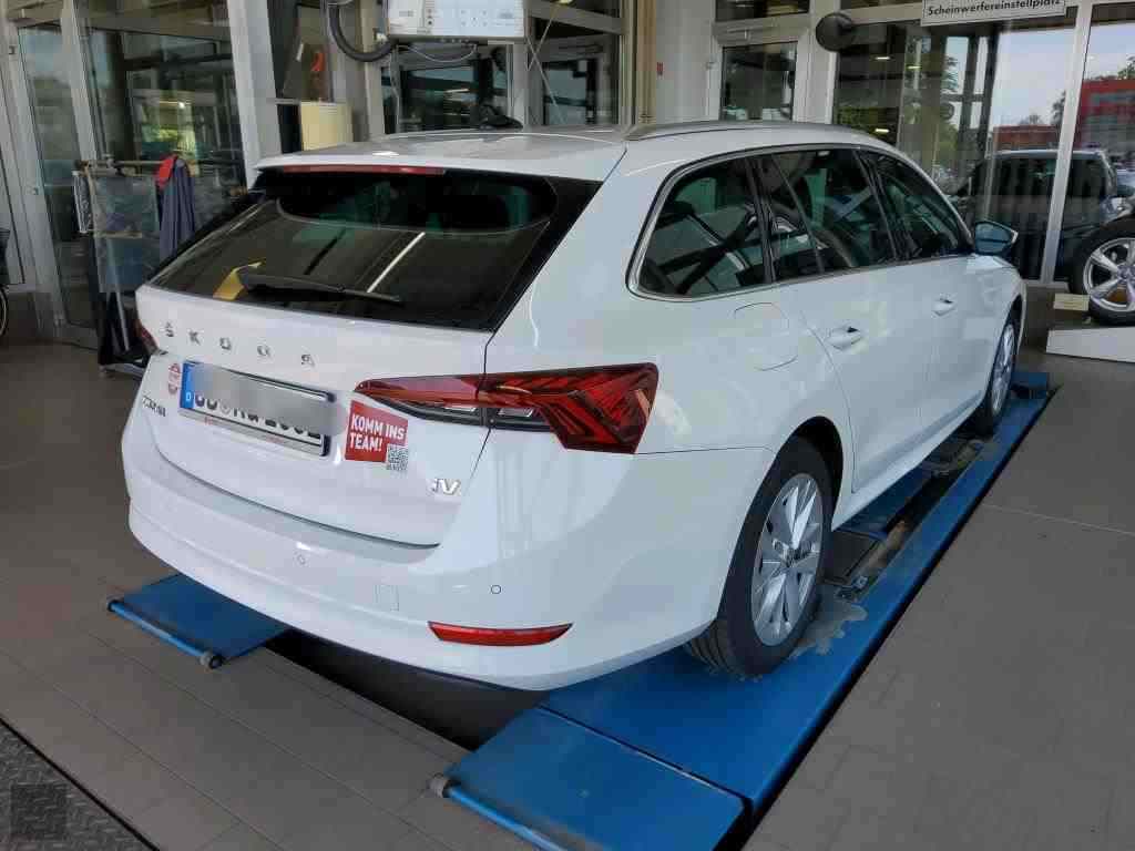 Slika vozila &Scaron;KODA Octavia