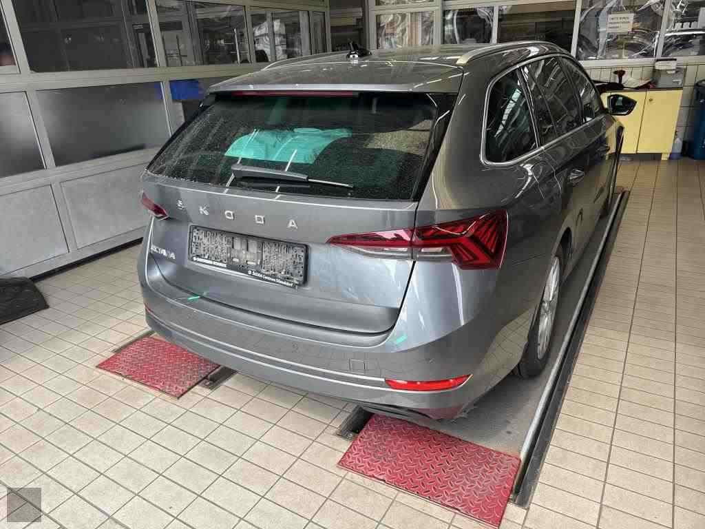 Slika vozila &Scaron;KODA Octavia