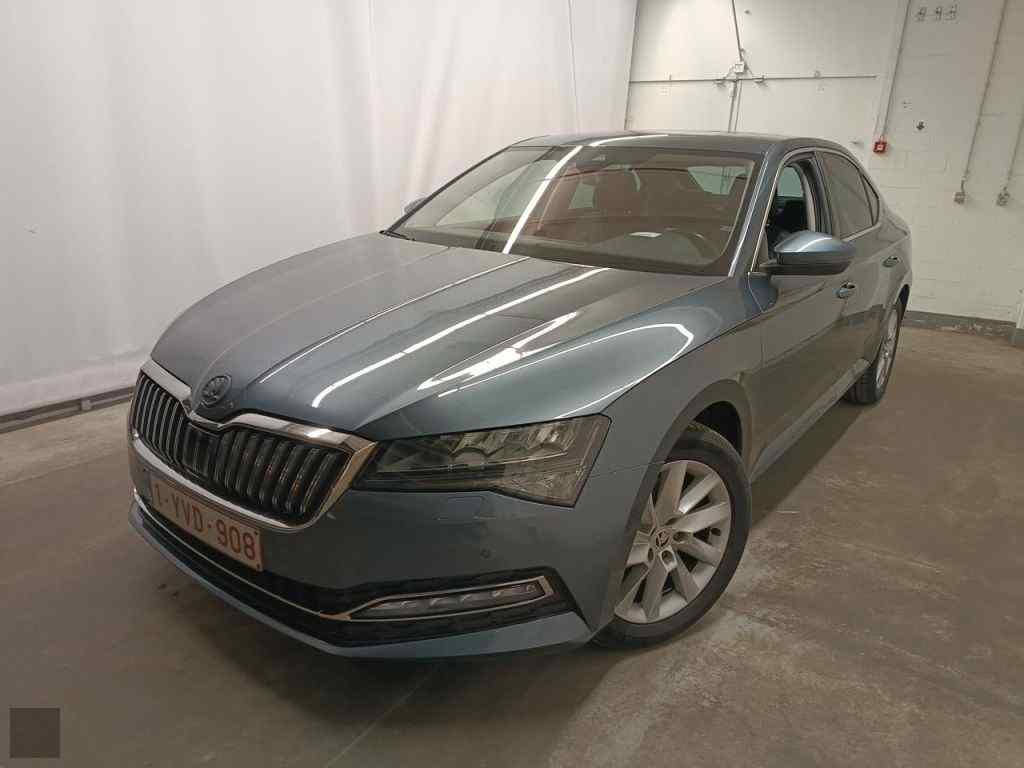 Slika vozila &Scaron;KODA Superb