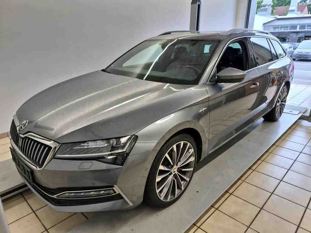 Slika vozila &Scaron;KODA Superb