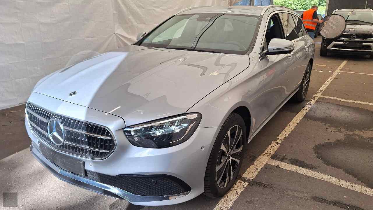 Slika vozila MERCEDES-BENZ E-Class