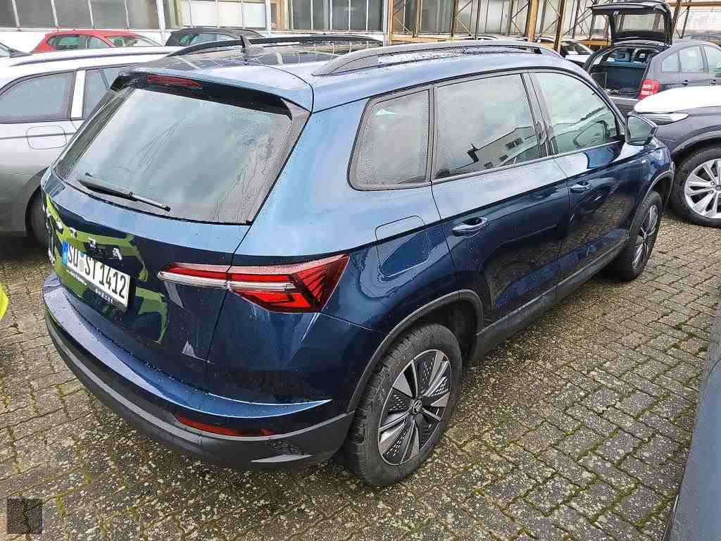 J&aacute;rmű k&eacute;p &Scaron;KODA KAROQ
