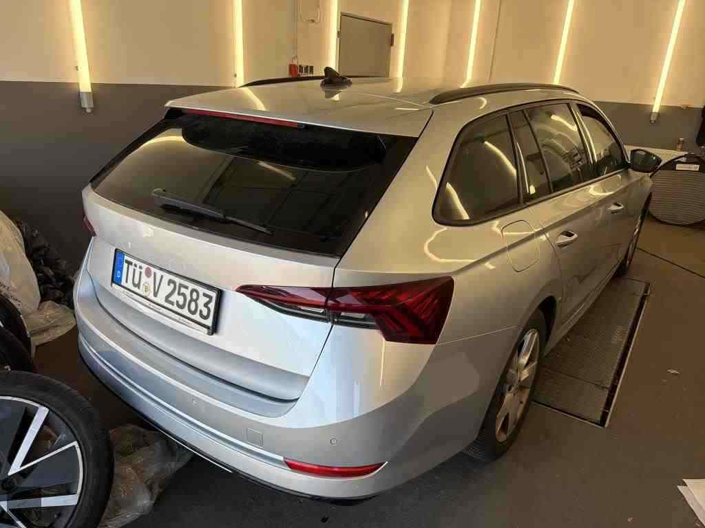 Slika vozila &Scaron;KODA Octavia