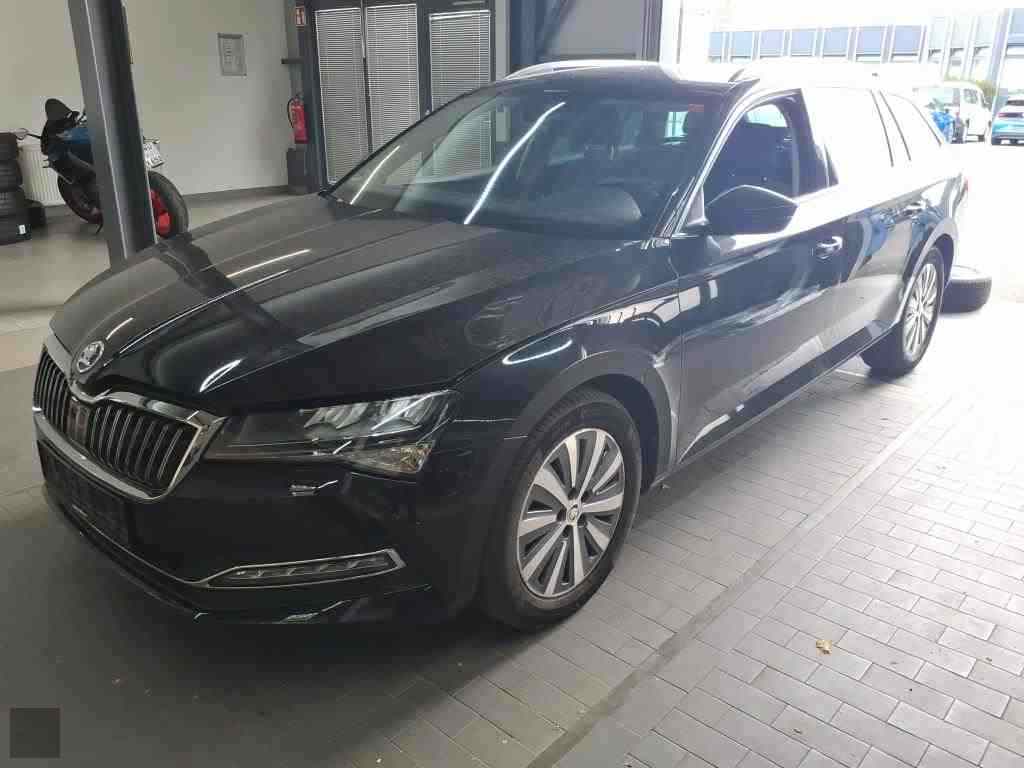 Slika vozila &Scaron;KODA Superb