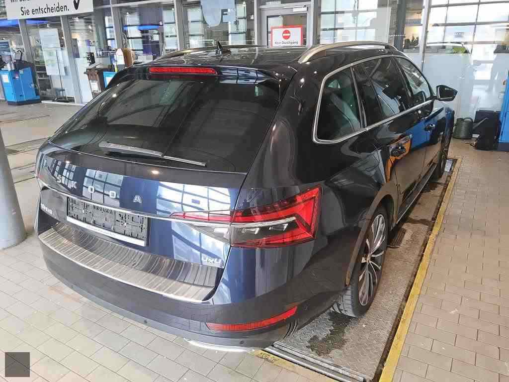 Slika vozila &Scaron;KODA Superb