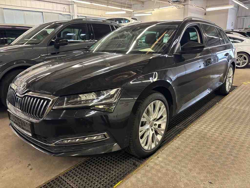 Slika vozila &Scaron;KODA Superb
