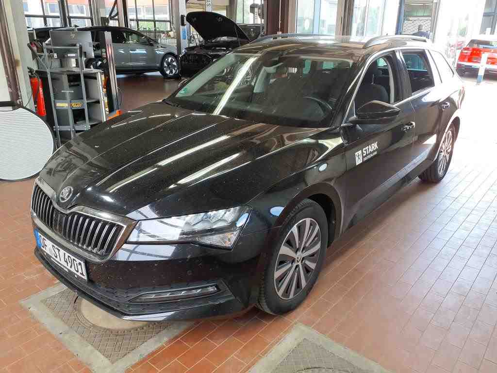 Slika vozila &Scaron;KODA Superb