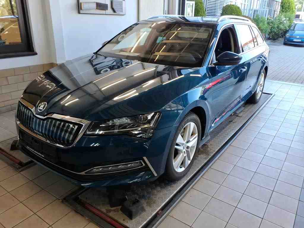 Slika vozila &Scaron;KODA Superb