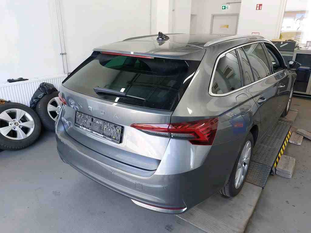 Slika vozila &Scaron;KODA Octavia