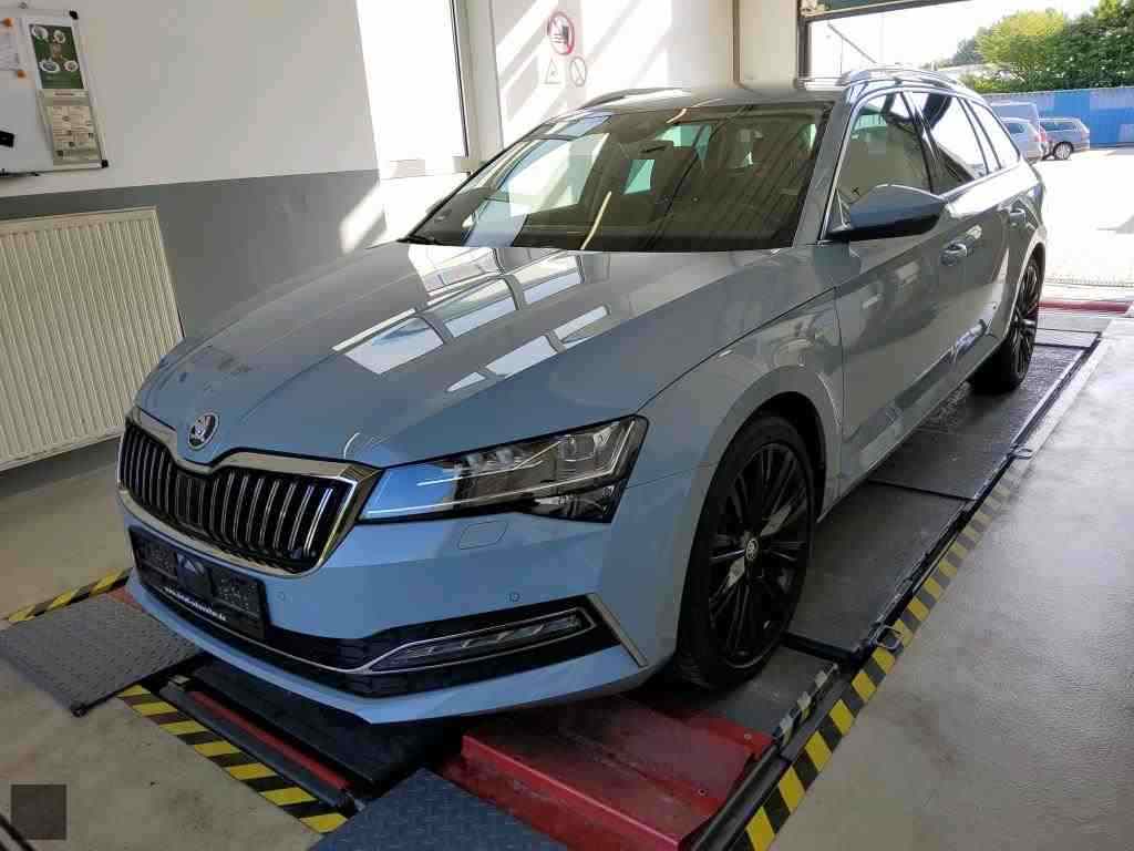 Slika vozila &Scaron;KODA Superb