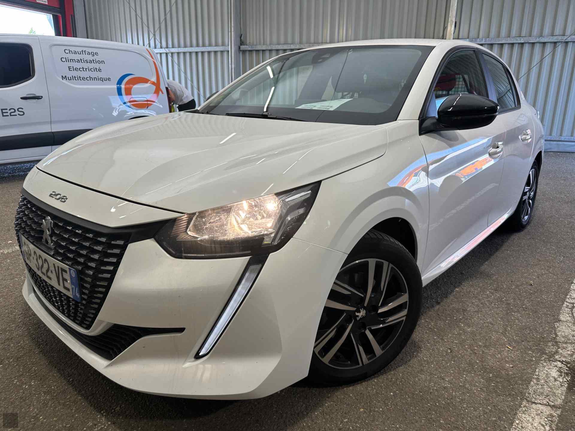 Slika vozila PEUGEOT 208