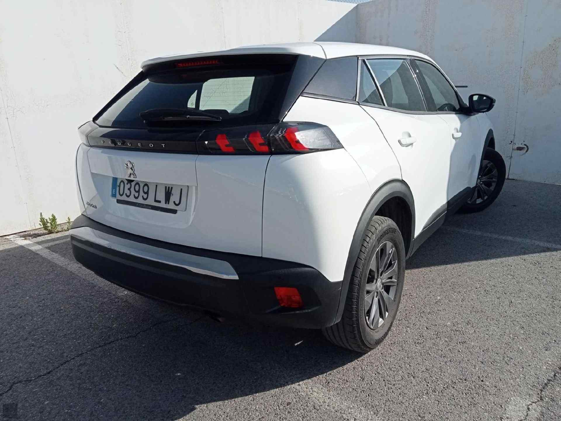 Slika vozila PEUGEOT 2008