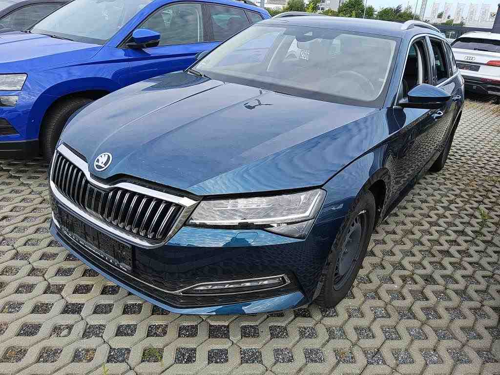Slika vozila &Scaron;KODA Superb