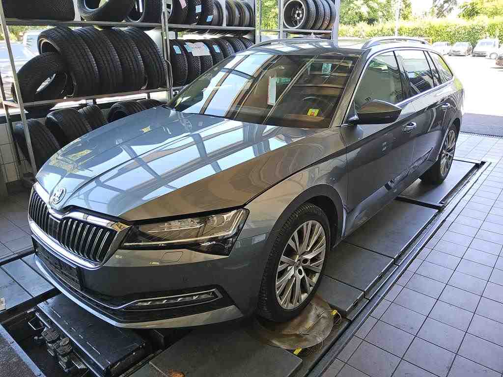 Slika vozila &Scaron;KODA Superb