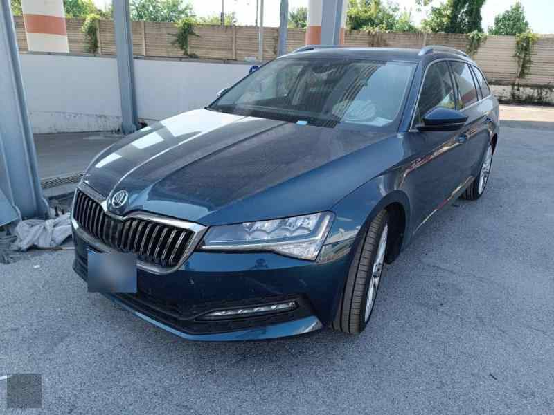 Slika vozila &Scaron;KODA Superb